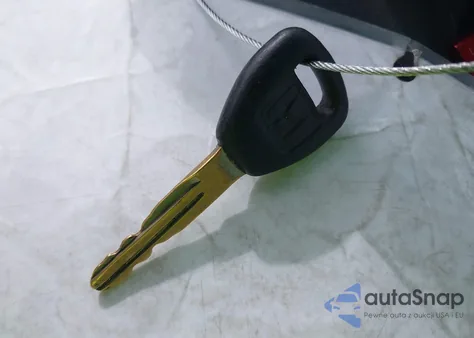 2000 Honda Accord 2.3 Ex from USA, damaged, VIN 1HGCG6685YA088379